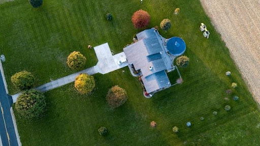 Graphic showing aerial view of roof